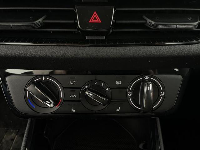 Skoda Fabia Essence (Essence) 1.0 MPI 59kW (80 PS) 5-Gang-Schaltgetriebe 