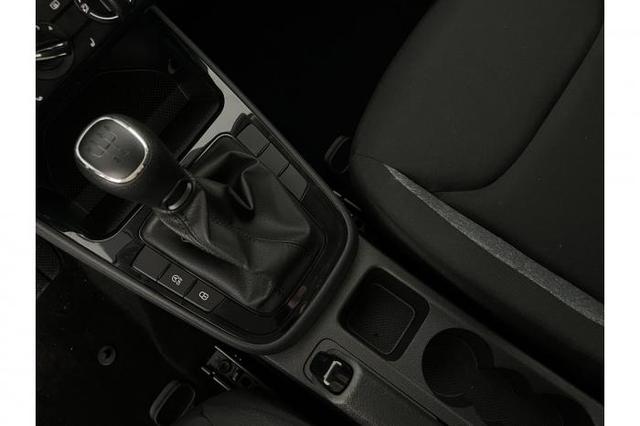 Skoda Fabia Essence (Essence) 1.0 MPI 59kW (80 PS) 5-Gang-Schaltgetriebe 