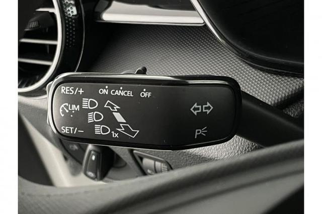 Skoda Fabia Essence (Essence) 1.0 MPI 59kW (80 PS) 5-Gang-Schaltgetriebe 