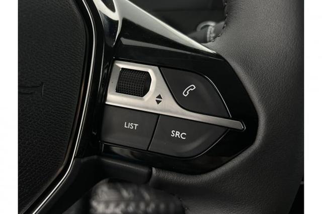 Peugeot 208 Allure (Allure) 1.2 PureTech 74 kW (101 PS) 6-Gang Schaltgetriebe 