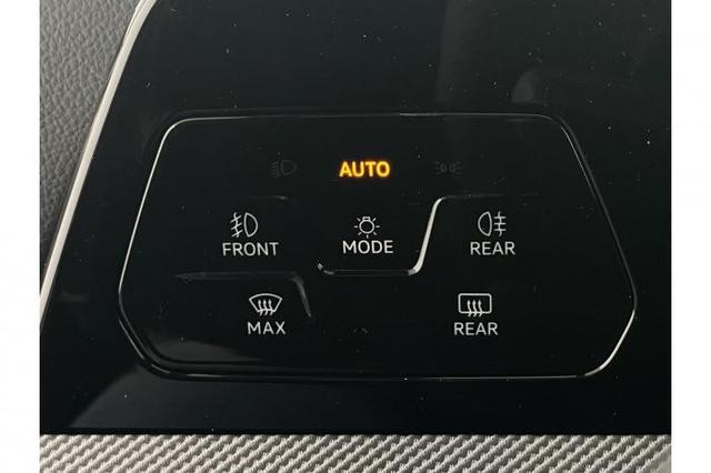 Volkswagen Golf GTI (GTI) 2.0 TSI 195kW (265 PS) 7-Gang DSG 