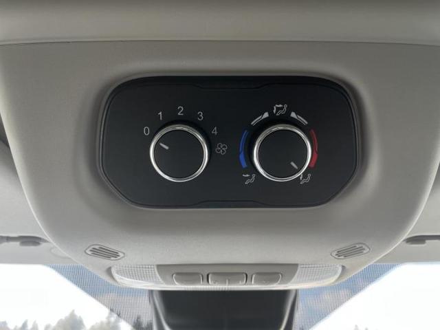 Ford Transit Kombi L3H2 9-Sitzer (350 Trend 9-Sitzer) 2.0 EcoBlue 110kW (150 PS) 8-Stufen Automatik 