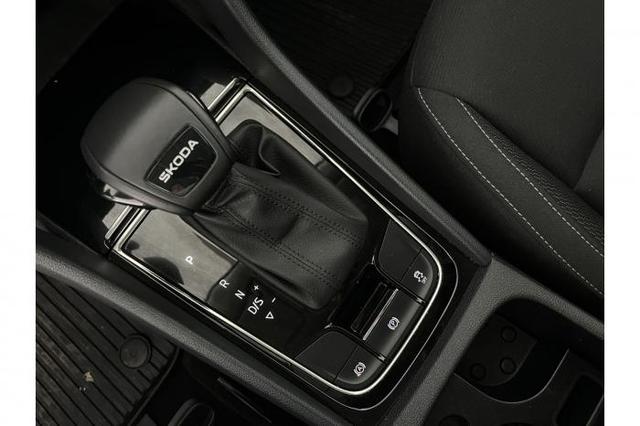 Skoda Karoq Selection (Selection) 1.5 TSI 110kW (150 PS) 7-Gang DSG 