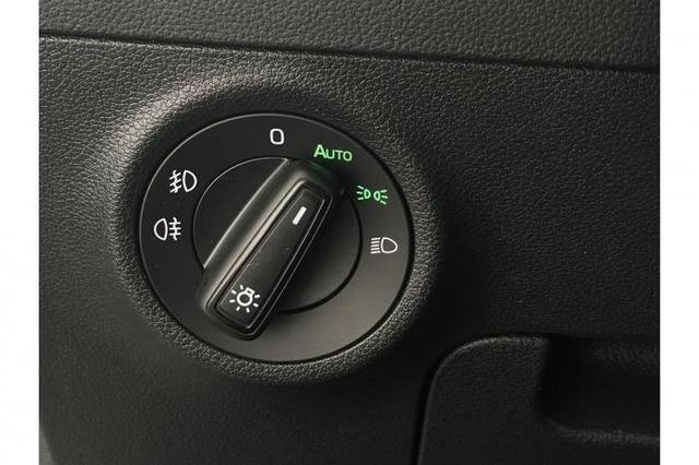 Skoda Karoq Selection (Selection) 1.5 TSI 110kW (150 PS) 7-Gang DSG 