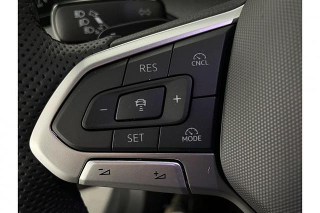 Volkswagen Golf Variant R-Line Edition (R-Line Edition) 1.5 eTSI OPF 110kW (150 PS) 7-Gang-Doppelkupplungsgetriebe DSG 