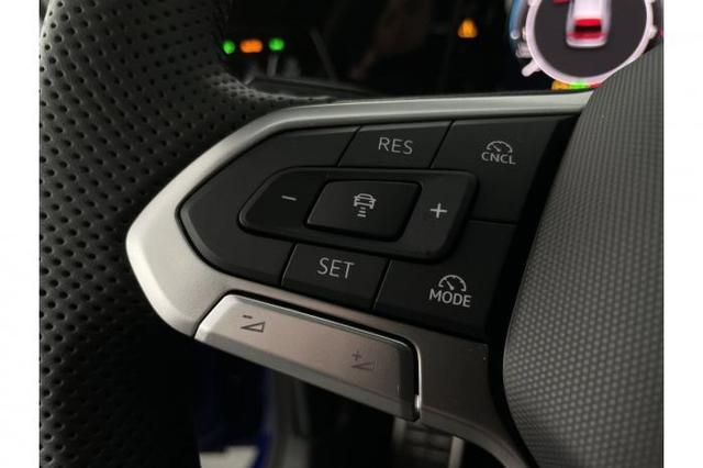 Volkswagen Golf Variant R-Line Edition (R-Line Edition) 1.5 eTSI OPF 110kW (150 PS) 7-Gang-Doppelkupplungsgetriebe DSG 