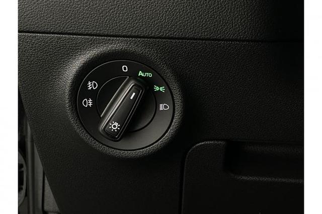 Skoda Karoq Selection (Selection ) 1.5 TSI 110kW (150 PS) 7-Gang DSG 