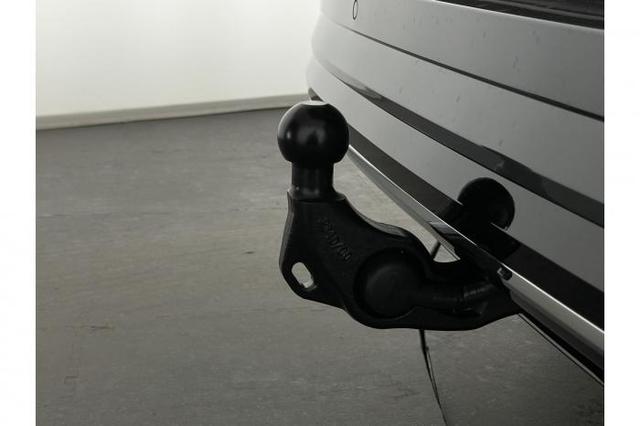 Volkswagen Touran New Edition R-Line (New R-Line) 1.5 TSI 110 kW (150 PS) 7-Gang DSG 