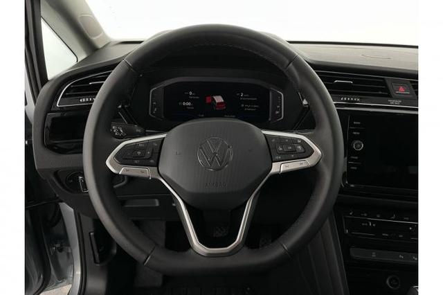 Volkswagen Touran New Edition R-Line (New R-Line) 1.5 TSI 110 kW (150 PS) 7-Gang DSG 