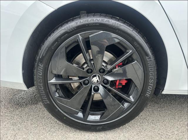 Skoda Octavia Combi RS 2.0 TSI 195kW (265 PS) 7-Gang-Automatikgetriebe 