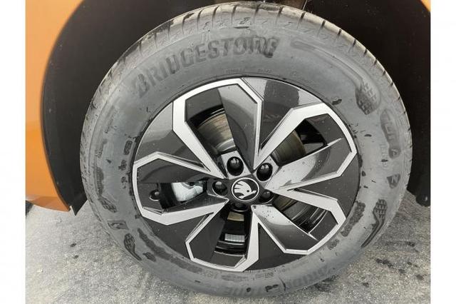 Skoda Kamiq Limited Edition Plus (Limited Plus) 1.0 TSI 85 KW (116 PS) 6-Gang Schaltgetriebe 