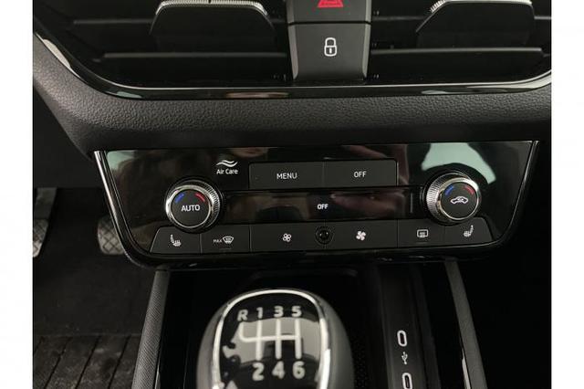 Skoda Kamiq Limited Edition Plus (Limited Plus) 1.0 TSI 85 KW (116 PS) 6-Gang Schaltgetriebe 