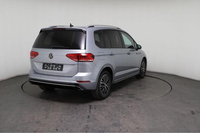 Volkswagen Touran New Edition R-Line (New R-Line) 1.5 TSI 110 kW (150 PS) 7-Gang DSG 