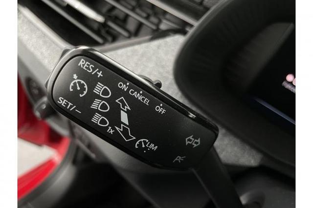 Skoda Scala New Edition Plus (New Plus) 1.0 TSI 85kW (116 PS) 6-Gang-Schaltgetriebe 