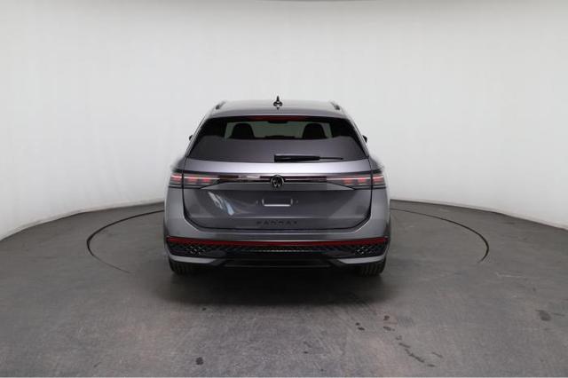 Volkswagen Passat Variant R-Line (R-Line) 2.0 TSI 195kW (265 PS) 7-Gang DSG 4MOTION 