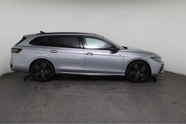 Volkswagen Passat Variant R-Line (R-Line) 2.0 TSI 195kW (265 PS) 7-Gang DSG 4MOTION 