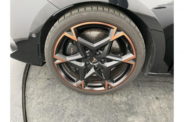 Cupra Leon Sportstourer VZ (VZ) 2.0 TSI 245kW (333 PS) 4x4 7-Gang DSG *PANO*SHZ*NAVI*AHK* 