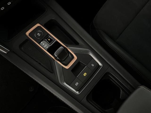 Cupra Leon Sportstourer 2.0 TSI 245kW (333 PS) 4x4 7-Gang DSG *PANO*AHK*NAVI*SHZ* 