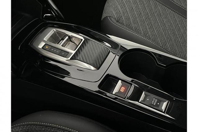 Peugeot 208 Allure (Allure) 1.2 PureTech *KLIMA*SHZ*KAMERA*PDC* 
