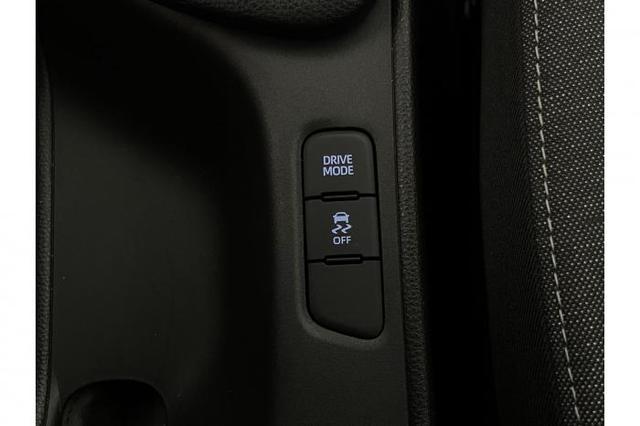 Toyota Yaris 1.5 VVT-i Comfort CVT *KLIMA*PDC*KAMERA* 