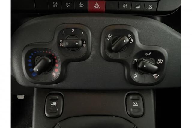 Fiat Panda Pandina Icon (Pandina Icon) 1.0 Mild-Hybrid (65PS) 6-Gang Schaltgetriebe 