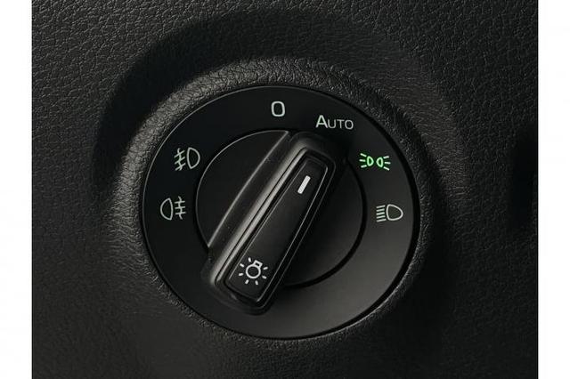Skoda Fabia Combi Ambition (Ambition) 1.0 TSI 70kW (95 PS) 5-Gang Schaltgetriebe 