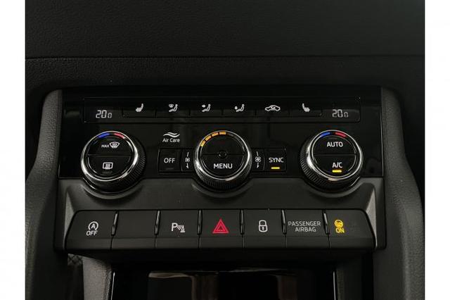 Skoda Karoq Selection (Selection) 1.5 TSI 110kW (150 PS) 7-Gang-DSG 