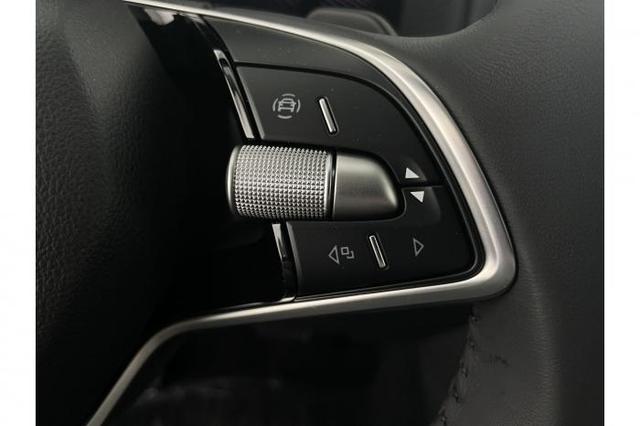 Skoda Karoq Selection (Selection) 1.5 TSI 110kW (150 PS) 7-Gang-DSG 