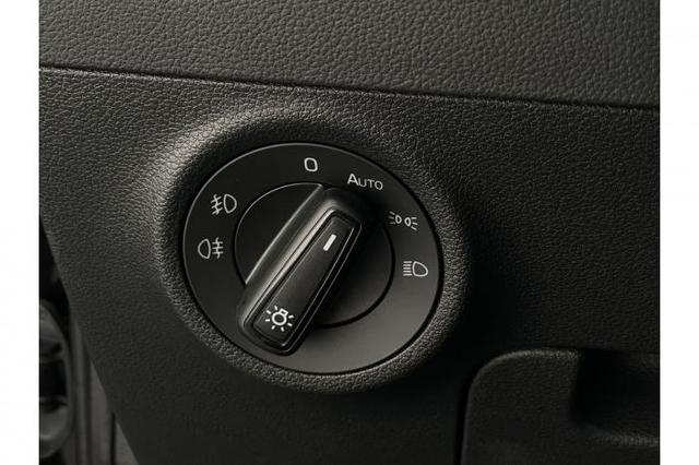 Skoda Karoq Selection (Selection) 1.5 TSI 110kW (150 PS) 7-Gang-DSG 