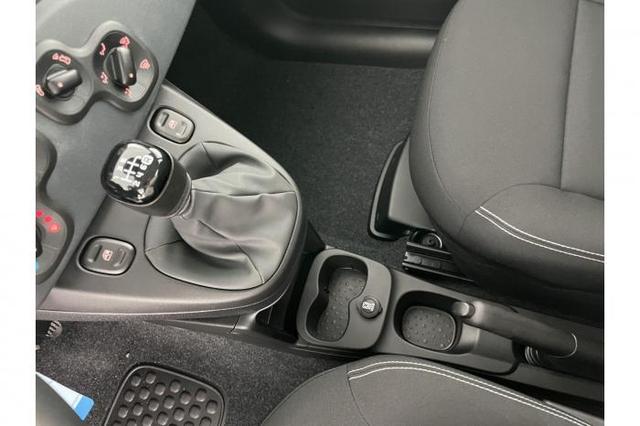 Fiat Panda Pandina Icon (Pandina Icon) 1.0 Mild-Hybrid (65PS) 6-Gang Schaltgetriebe 