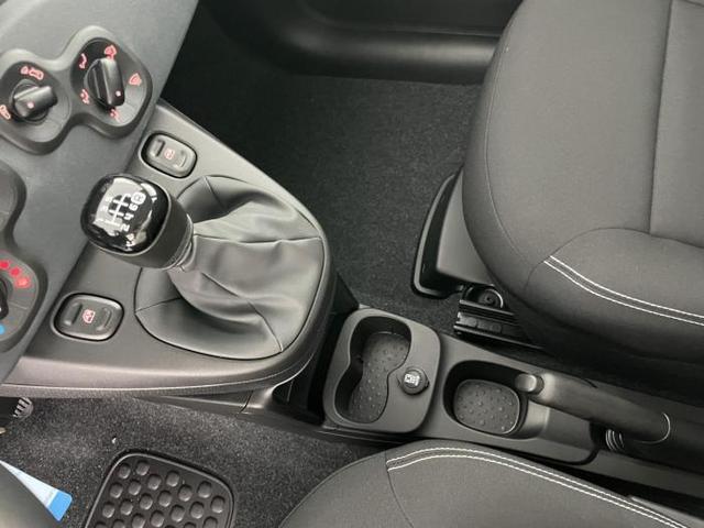 Fiat Panda Pandina Icon (Pandina Icon) 1.0 Mild-Hybrid (65PS) 6-Gang Schaltgetriebe 