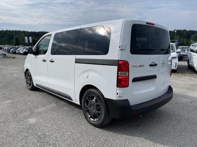 Opel Vivaro Kombi M 9-Sitzer (M ) 2.2 Diesel 132 KW (179 PS) 8-Gang Automatik 