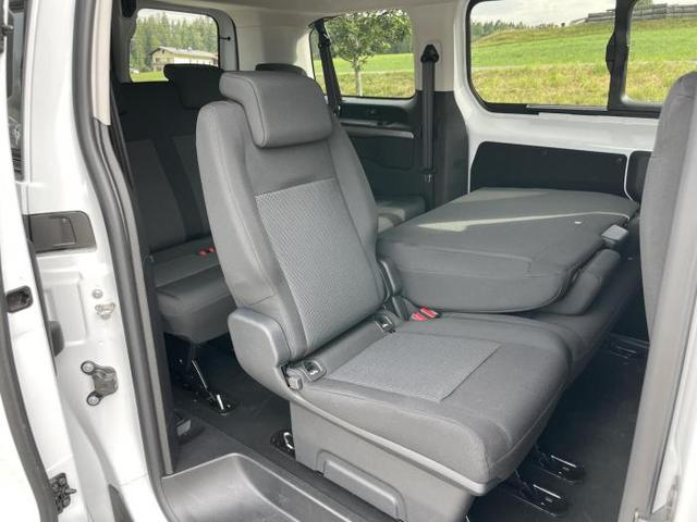 Opel Vivaro Kombi M 9-Sitzer (M ) 2.2 Diesel 132 KW (179 PS) 8-Gang Automatik 