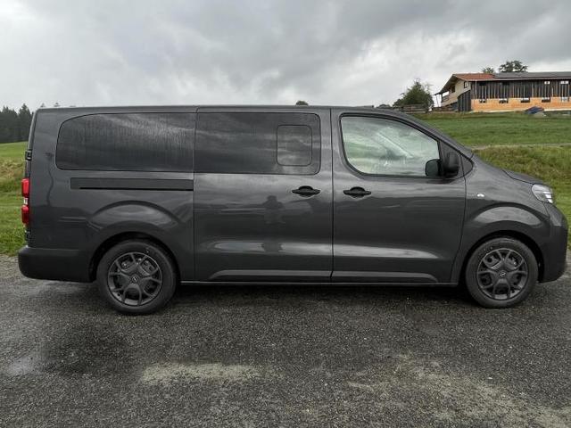 Opel Vivaro Kombi XL 9-Sitzer (XL ) 2.2 Diesel 132 KW (179 PS) 8-Gang Automatik 