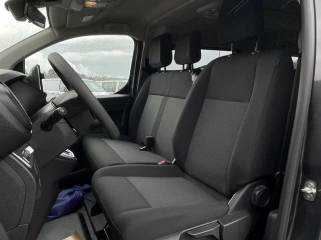 Opel Vivaro Kombi XL 9-Sitzer (XL ) 2.2 Diesel 132 KW (179 PS) 8-Gang Automatik 