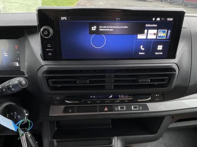 Opel Vivaro Kombi XL 9-Sitzer (XL ) 2.2 Diesel 132 KW (179 PS) 8-Gang Automatik 