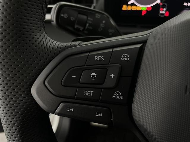 Volkswagen T-Roc R-Line (R-Line) 1.5 eTSI 110kW (150 PS) 7-Gang DSG 