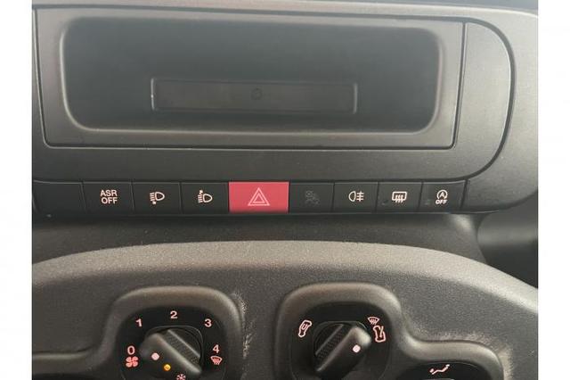 Fiat Panda Pandina Pop (Pandina Pop) 1.0 Mild-Hybrid (65PS) 6-Gang Schaltgetriebe 