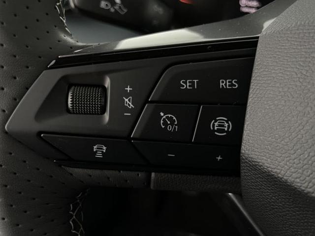 Seat Arona Style Edition (Style Edition) 1.0 TSI 70kW (95 PS) 5-Gang-Schaltgetriebe 