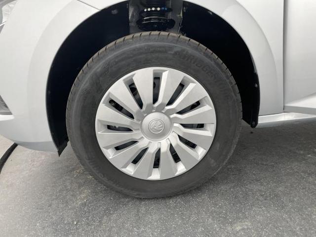 Skoda Kamiq Selection (Selection) 1.0 TSI 70 KW (95 PS) 5-Gang Schaltgetriebe 