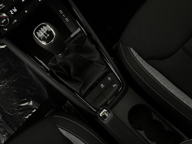 Skoda Kamiq Selection (Selection) 1.0 TSI 70 KW (95 PS) 5-Gang Schaltgetriebe 