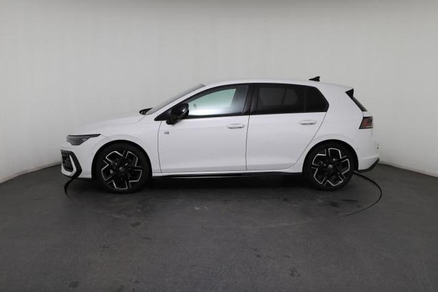 Volkswagen Golf R-Line Limousine (R-Line) 1.5 eTSI 110kW (150 PS) 7-Gang DSG 