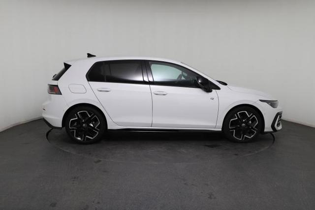 Volkswagen Golf R-Line Limousine (R-Line) 1.5 eTSI 110kW (150 PS) 7-Gang DSG 