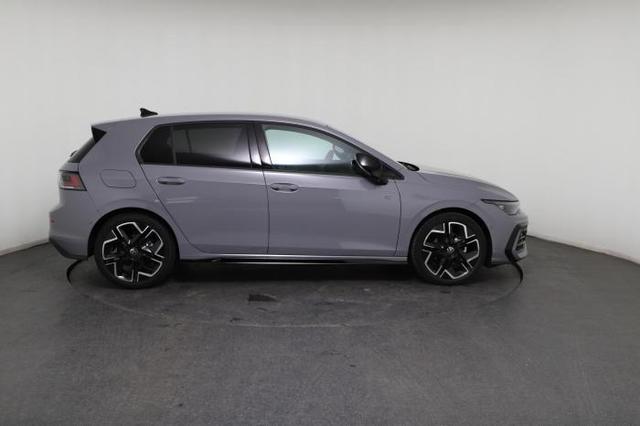 Volkswagen Golf R-Line Limousine (R-Line) 1.5 eTSI 110kW (150 PS) 7-Gang DSG 
