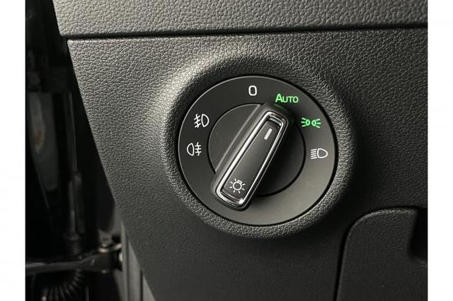 Skoda Karoq Selection (Selection ) 2.0 TDI 110kW (150 PS) 7-Gang DSG 4x4 