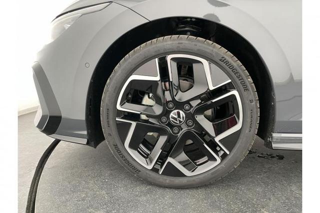 Volkswagen Golf Variant R-Line Edition (R-Line Edition) 1.5 eTSI 110kW (150 PS) 7-Gang-DSG 