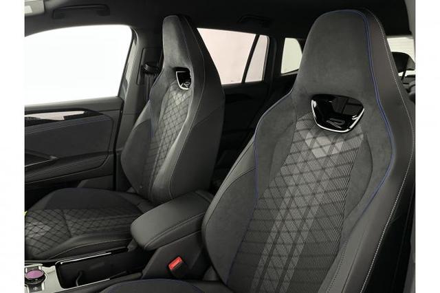 Volkswagen Tiguan R-Line (R-Line) 1.5 eTSI 110kW (150 PS) 7-Gang DSG 