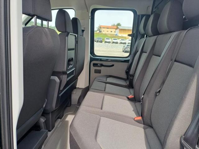 Volkswagen Crafter Pritschenwagen DOKA 35 L4 2.0 TDI 103 KW (140 PS) 6-Gang Schaltgetriebe 