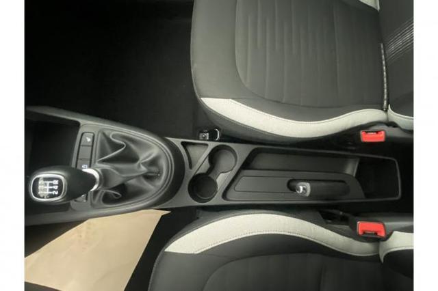 Hyundai i10 (Advanced) 1.0 MPI 49kW (67 PS) 5-Gang Schaltgetriebe 