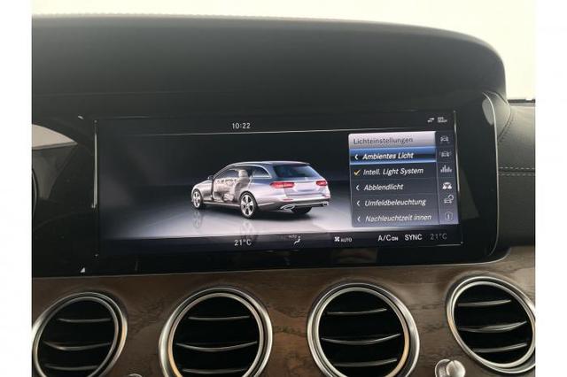 E-Klasse T-Modell AVANTGARDE (Avantgarde) E 220 d T *LED*SHZ*PDC*Kamera*Klima*WINTER* 